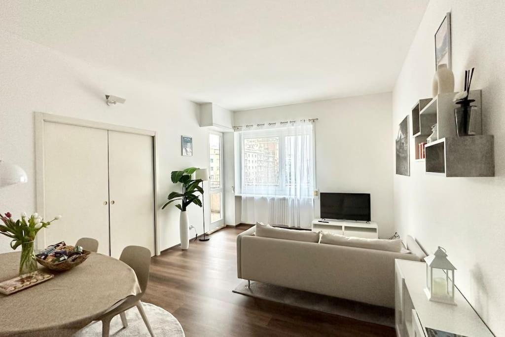 Luxury Apartment With View Комо Екстер'єр фото